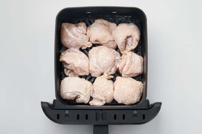 ［バスケット］の［内アミ］の上に1を並べ入れ、［本体］にセットする。